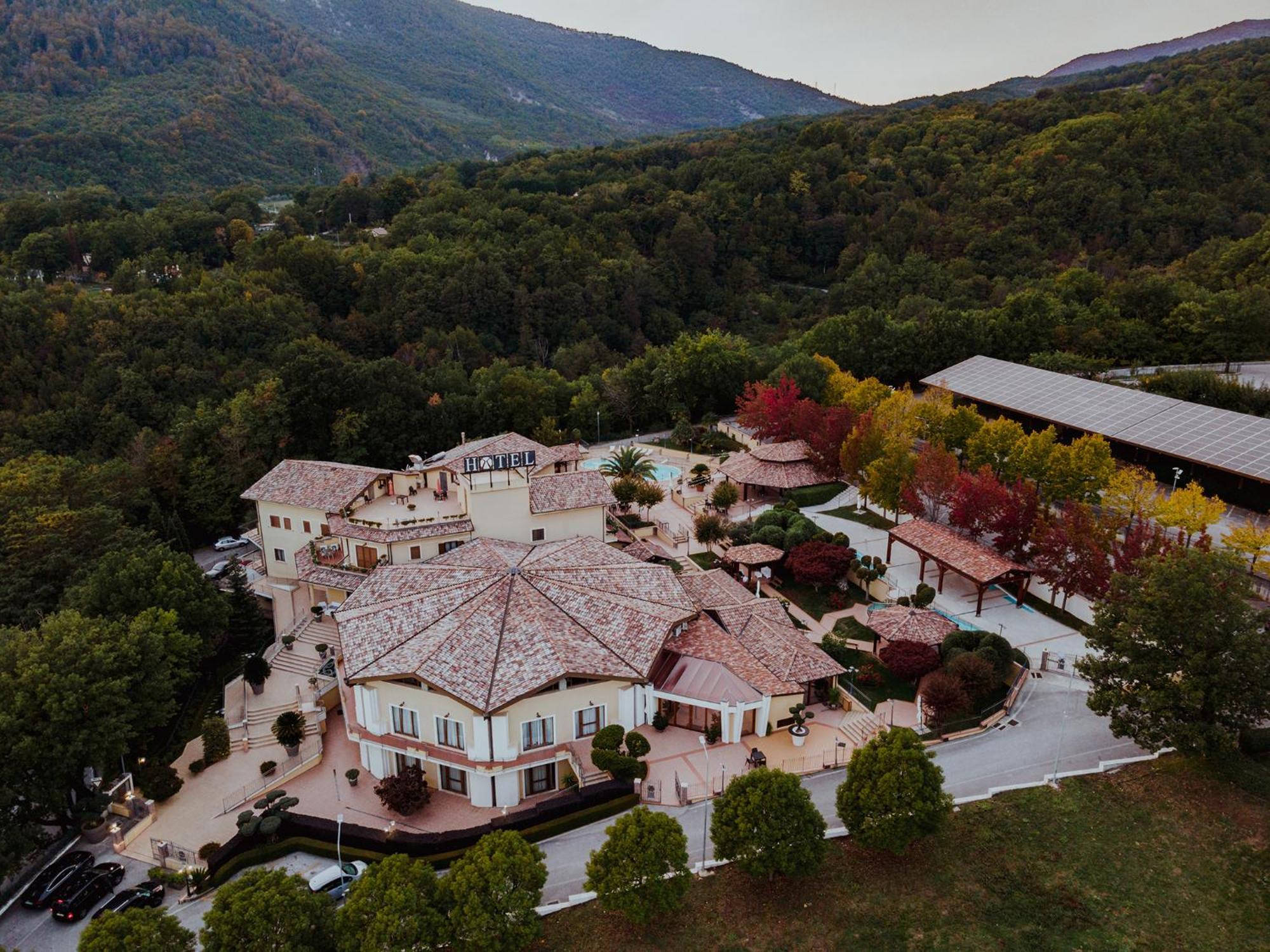 San Raffaele Hotel Restaurant & Resort Castelluccio Superiore Kültér fotó